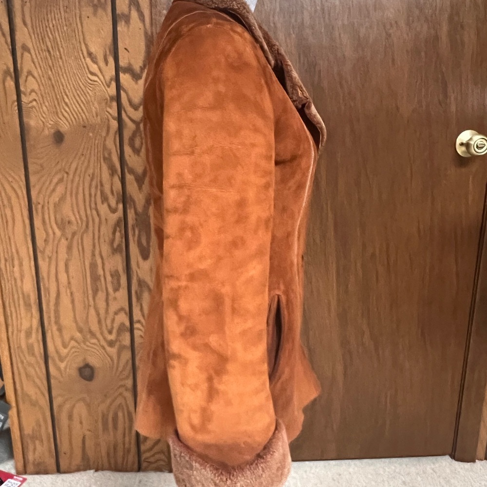 Women’s Brown Tan Suede Shearling Jacket XS/S Real Sheepskin Sherpa Fur Warm - Picture 2 of 16